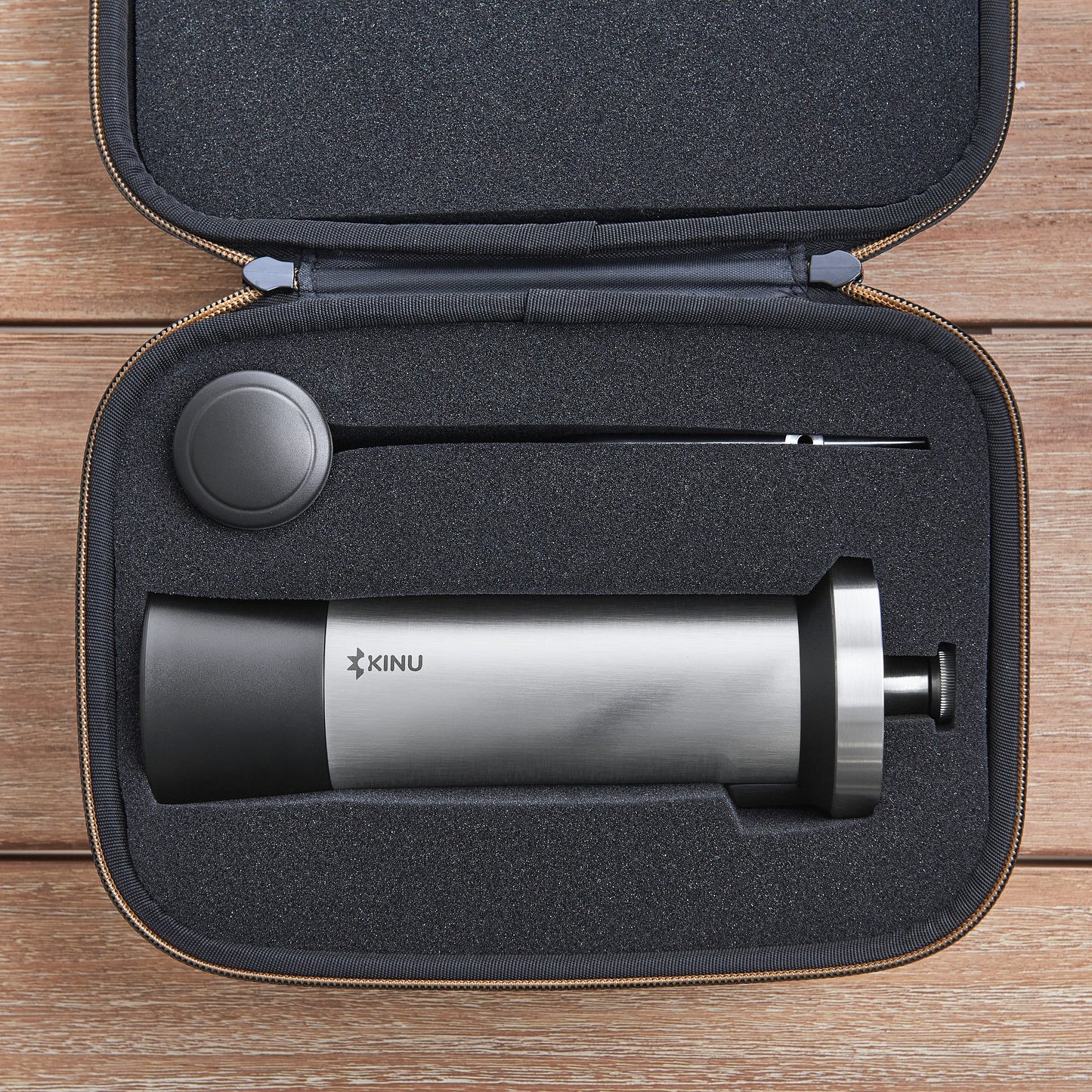 Kinu | M47 Classic 2024 Manual Grinder with Travel Case